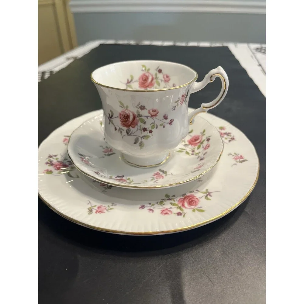 3pc Paragon Her Majesty Queen “Fragrance” Floral Tea Cup Saucer Luncheon Plate